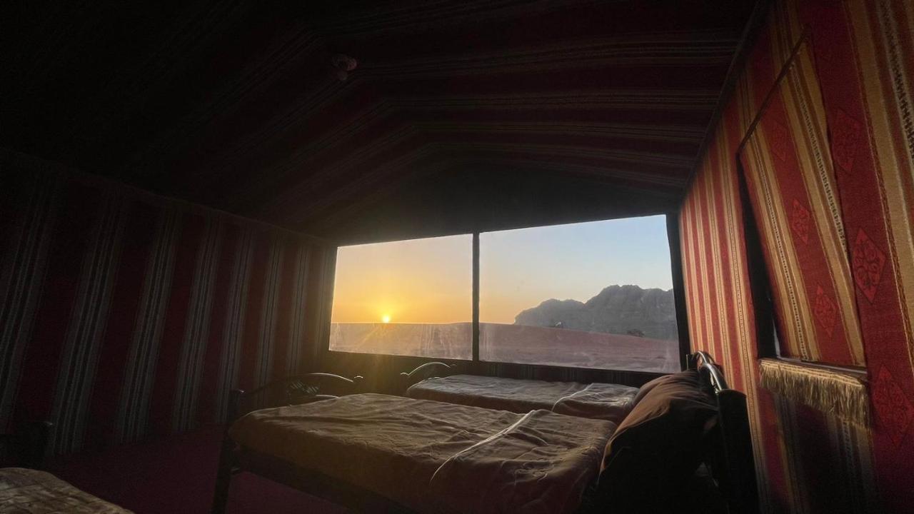 Wadirum Sunset Camp Hotel Wadi Rum Bagian luar foto