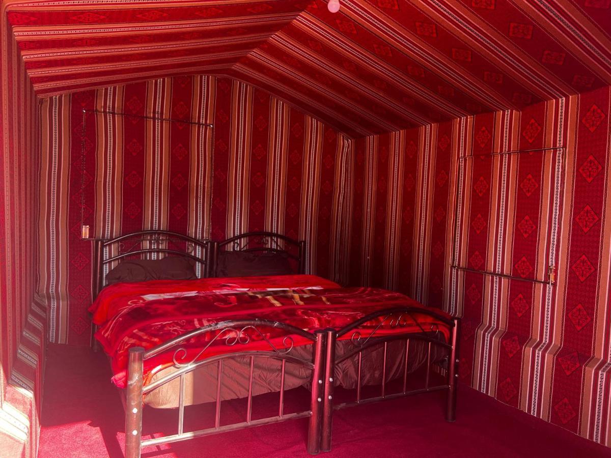 Wadirum Sunset Camp Hotel Wadi Rum Bagian luar foto