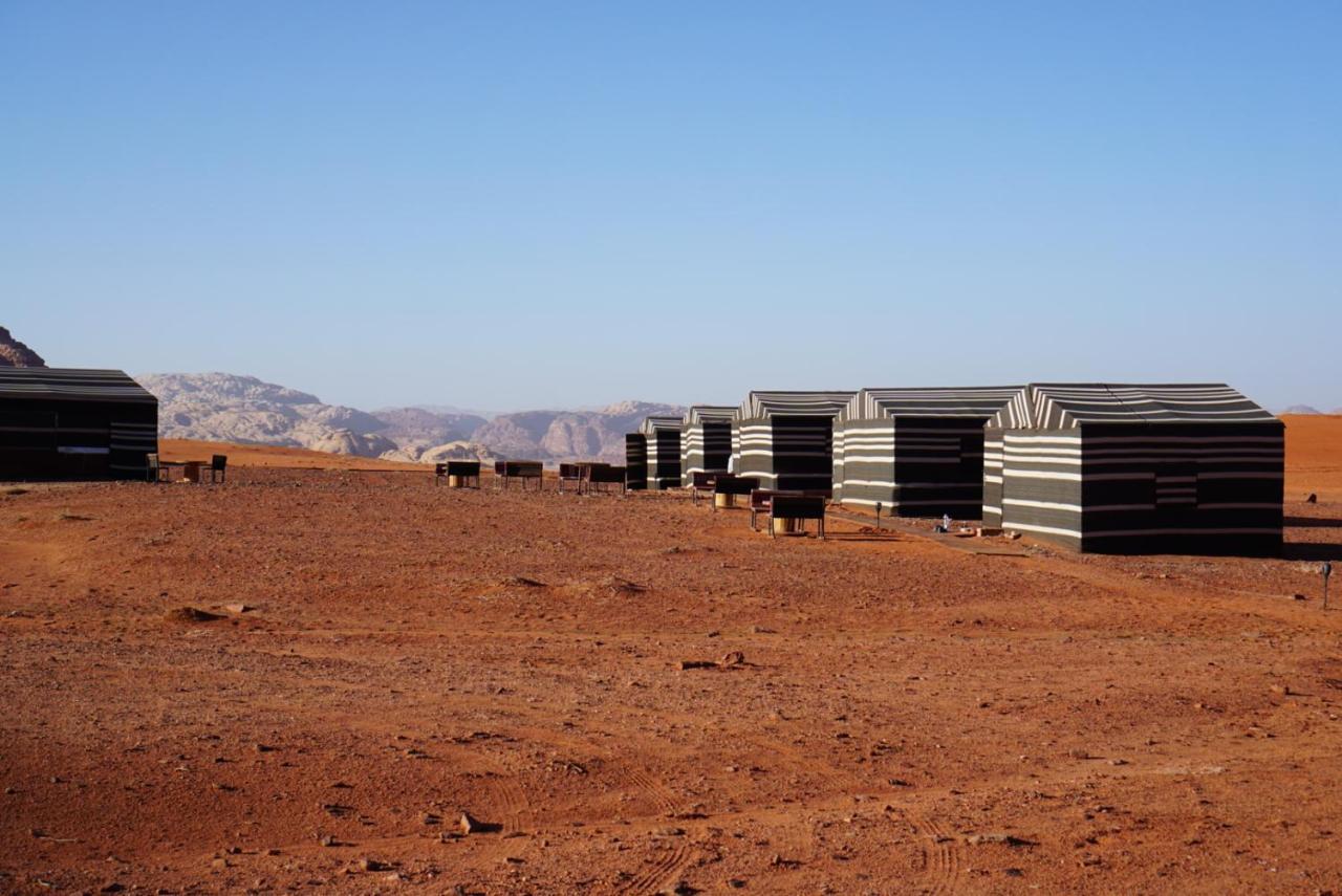 Wadirum Sunset Camp Hotel Wadi Rum Bagian luar foto