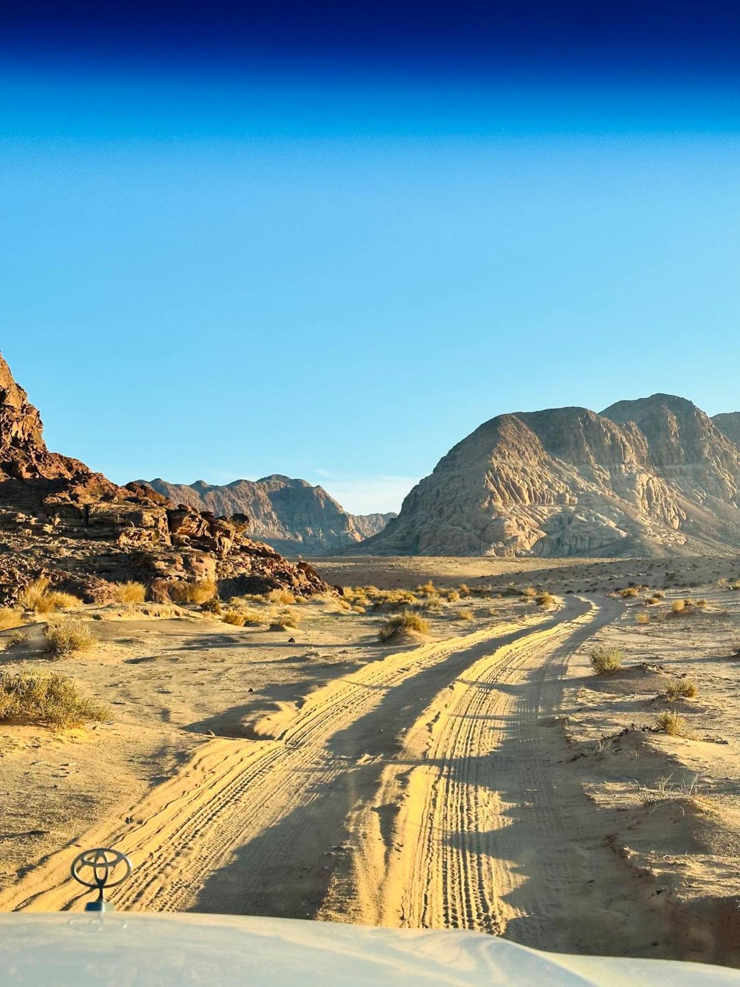 Wadirum Sunset Camp Hotel Wadi Rum Bagian luar foto