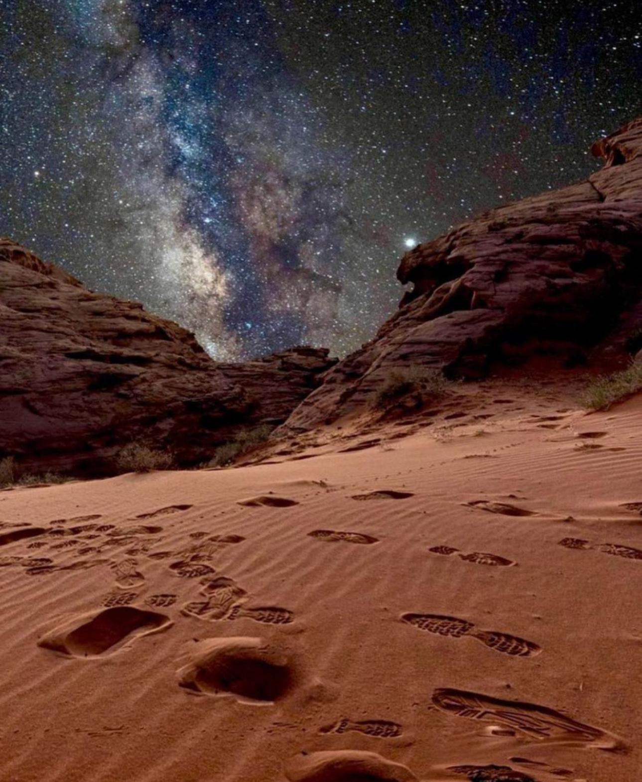 Wadirum Sunset Camp Hotel Wadi Rum Bagian luar foto