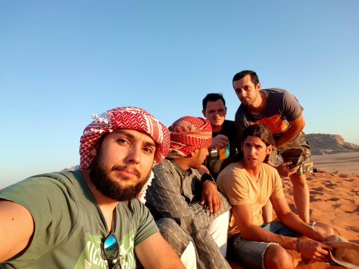 Wadirum Sunset Camp Hotel Wadi Rum Bagian luar foto